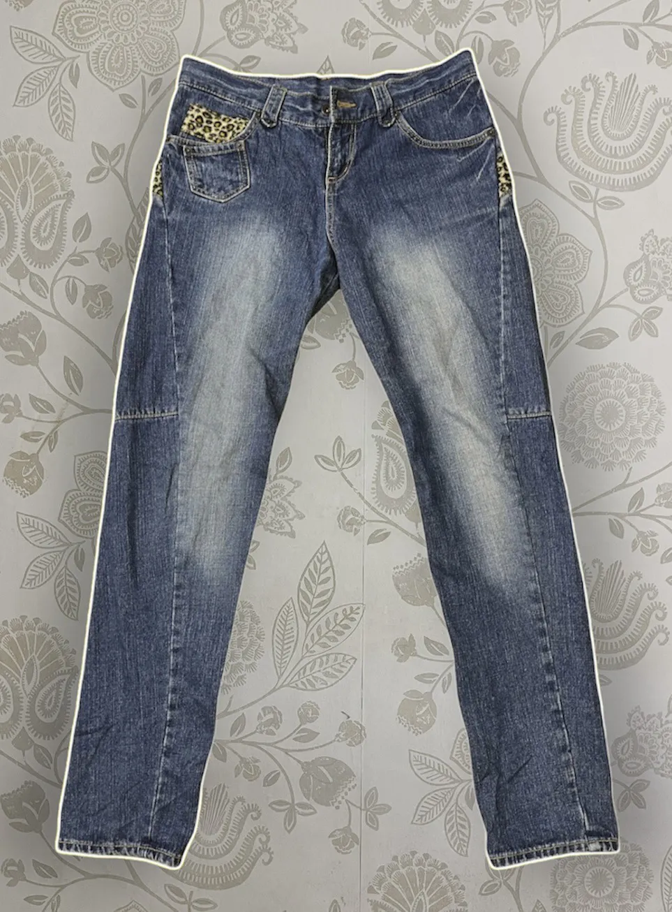 STITCH GRAFITTO LEOPARD DESIGN DENIM JEANS