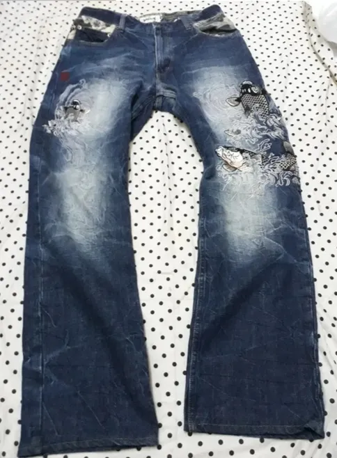 KARAKURI TAMASHI SUKAJAN Fish Koi Embroidery Jeans