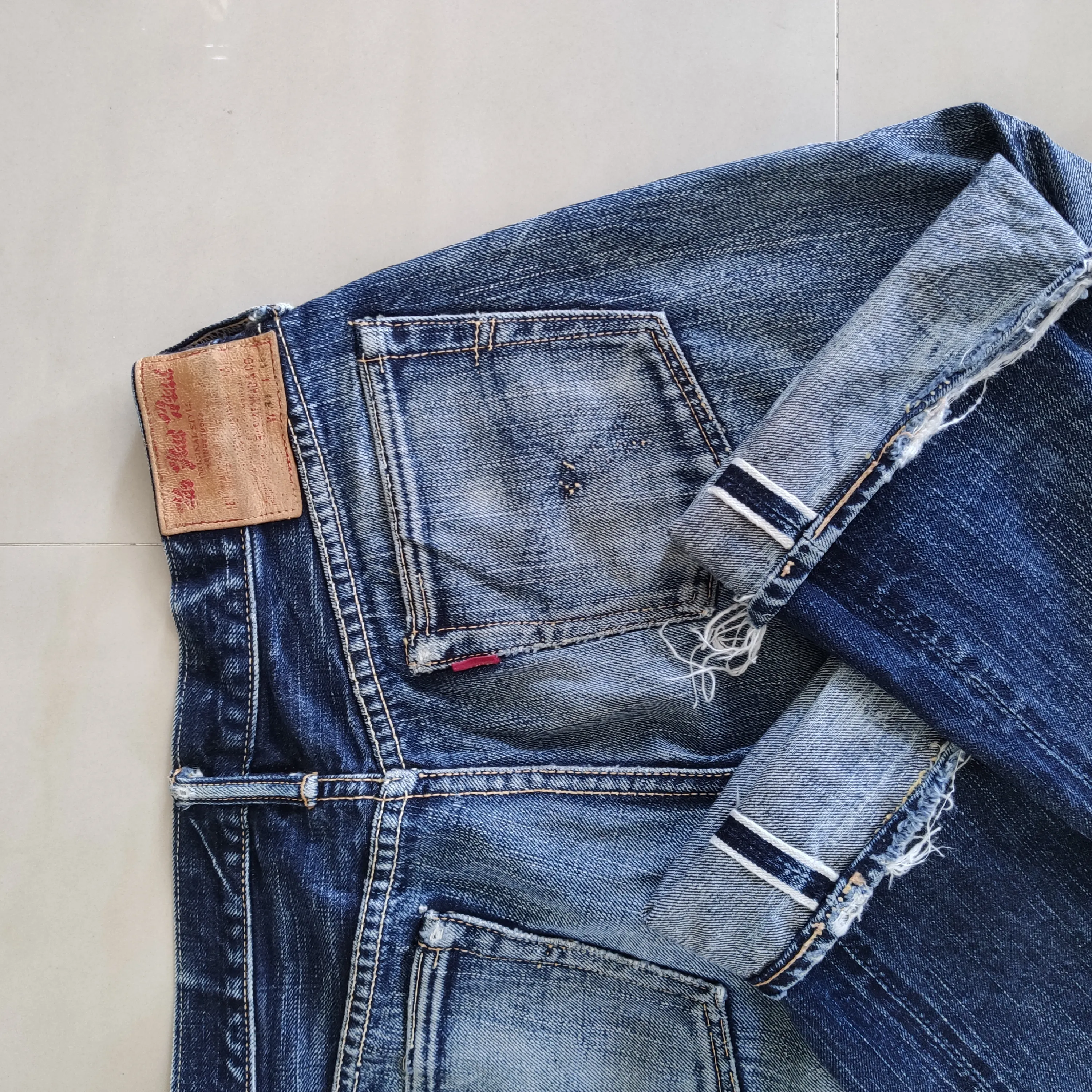 THE FLAT HEAD SELVEDGE DISTRESSED DENIM