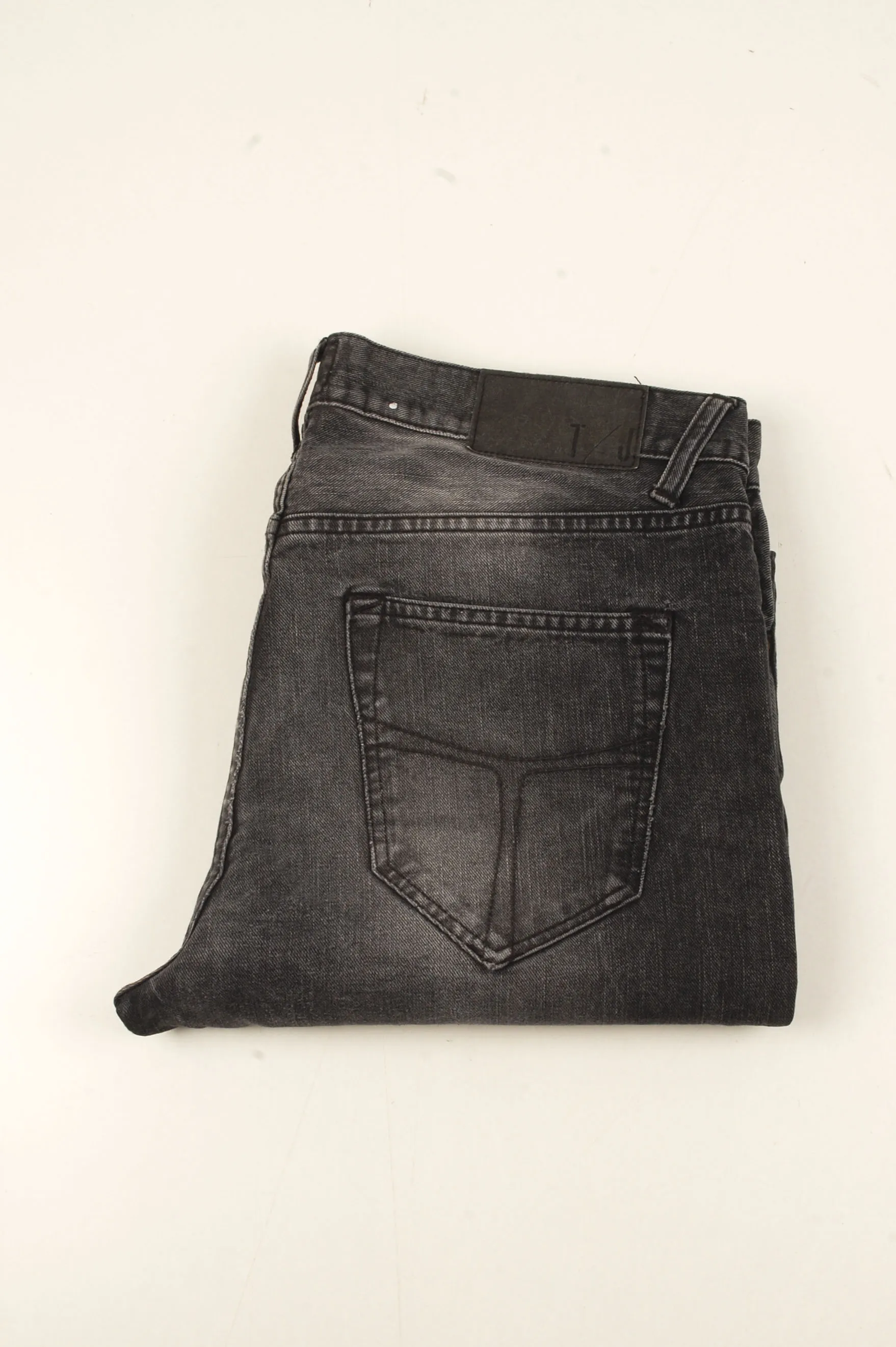 36997 Tiger Of Sweden Costello Black Trash Jeans size 33/32