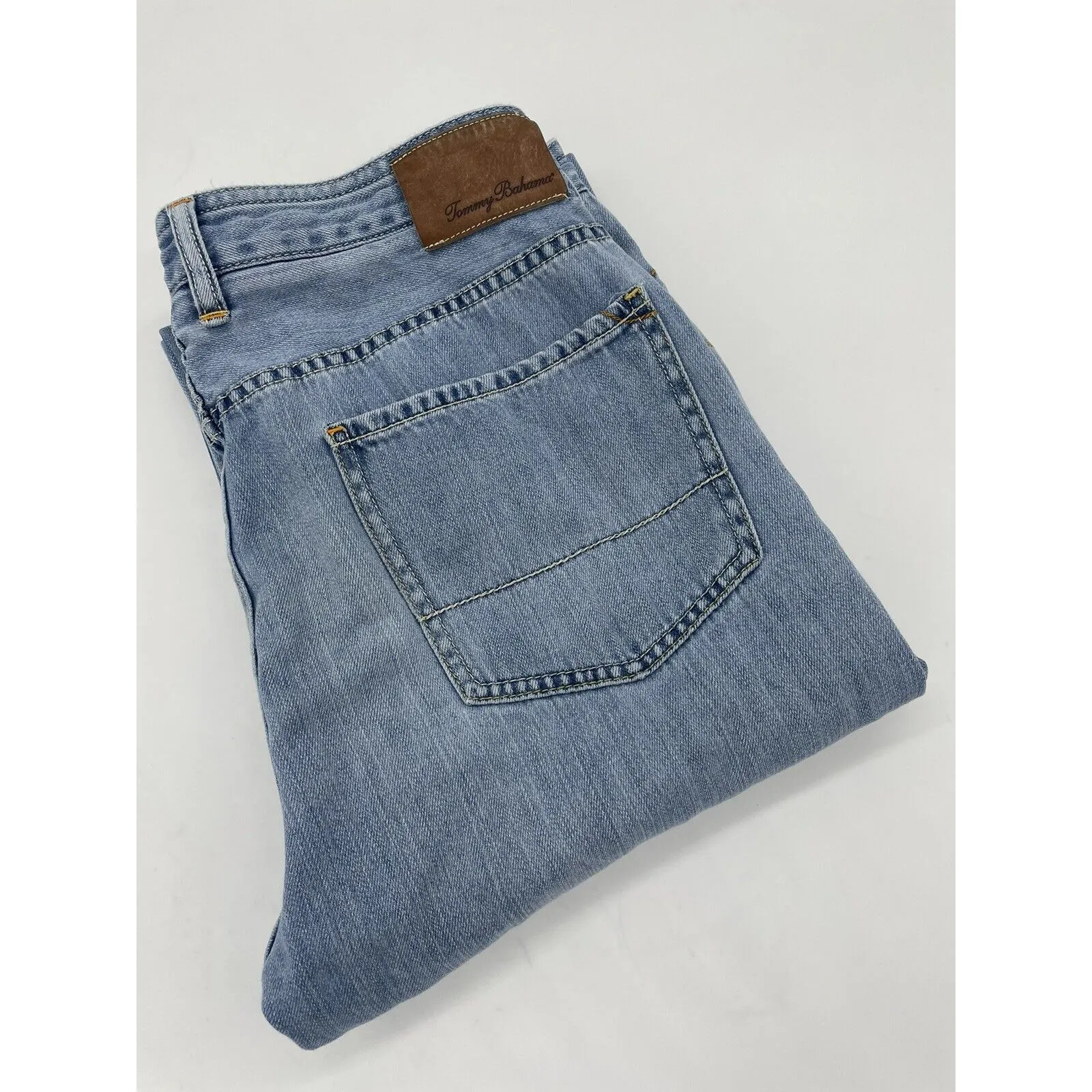 Tommy Bahama Standard Fit Medium Wash Denim Blue Jeans Mens