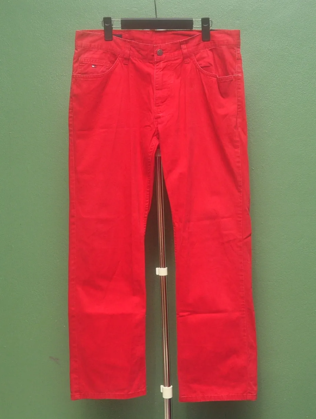 Vintage Tommy Hilfiger Maroon Travis Scott Fashion Style