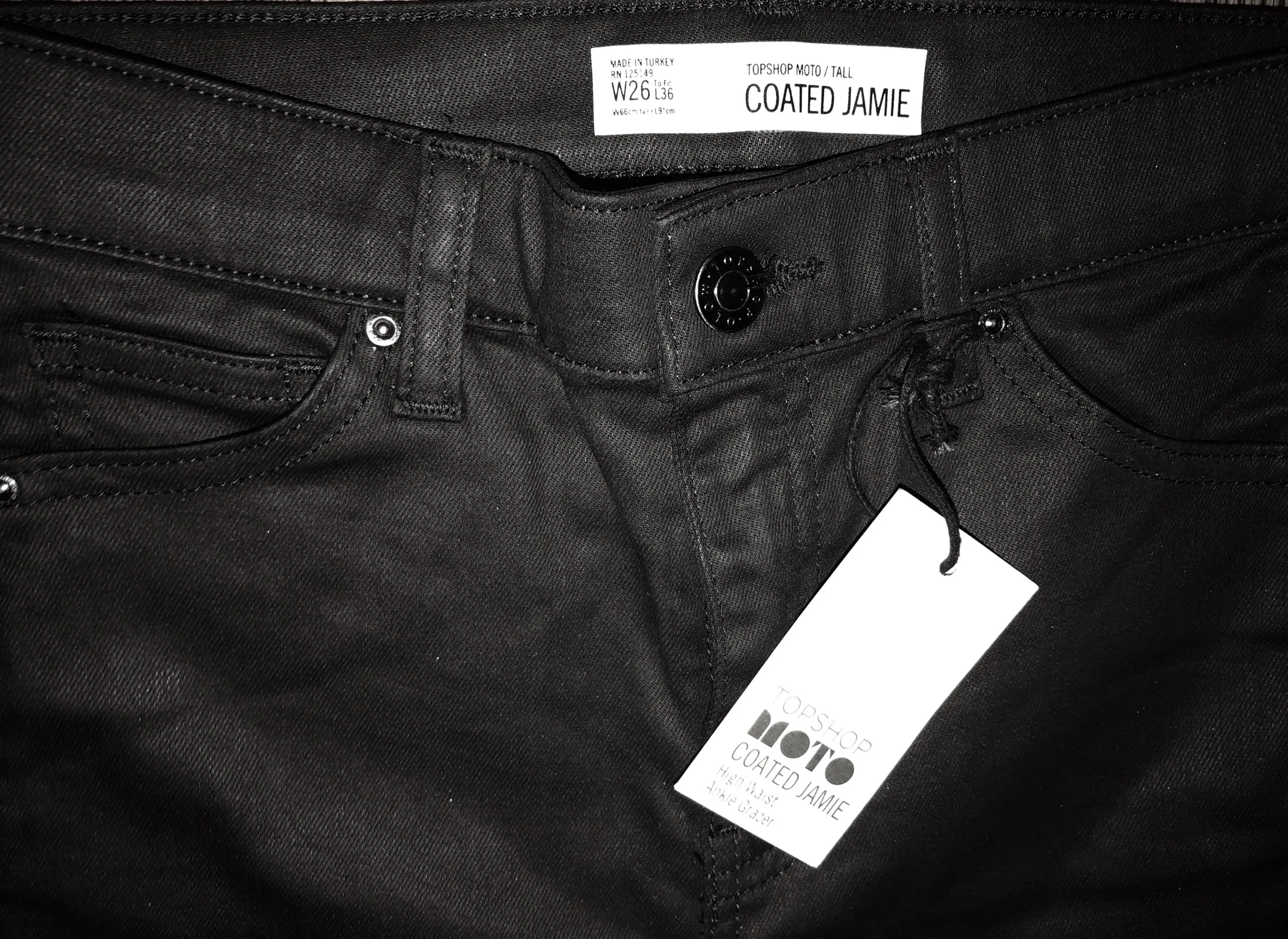 TOPSHOP Black Coated Jamie Jeans TALL NWT
