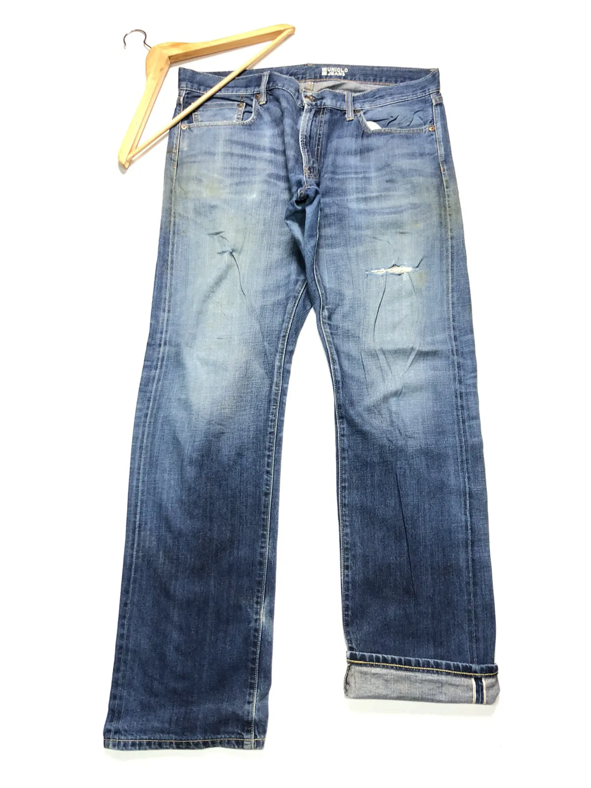 VINTAGE UNIQLO SELVEDGE REGULAR FIT DISTRESED BLUE WASH DENI