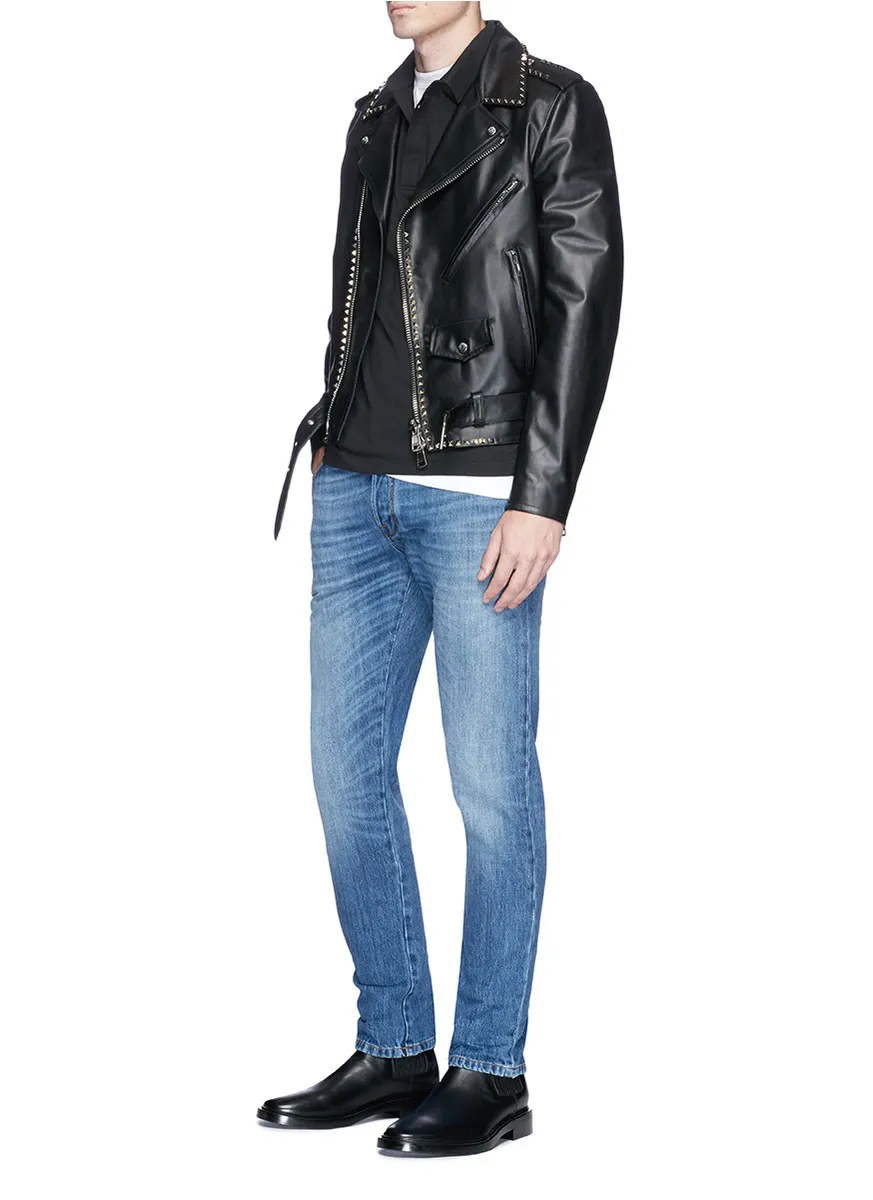 “Classic Collection” Rockstud untitled 06’ jeans