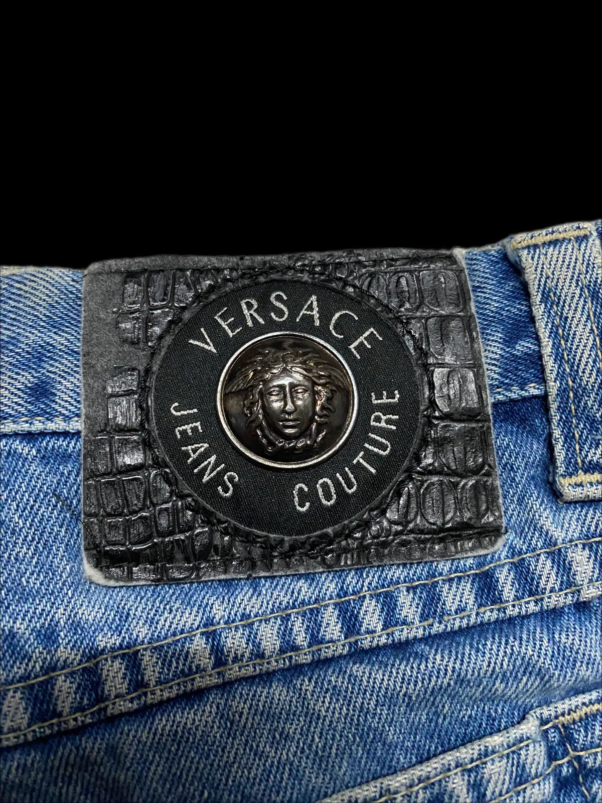 ⚡️VINTAGE VERSACE JEANS HIGH WAIST DISTRESS FIOCCHI BUTTON