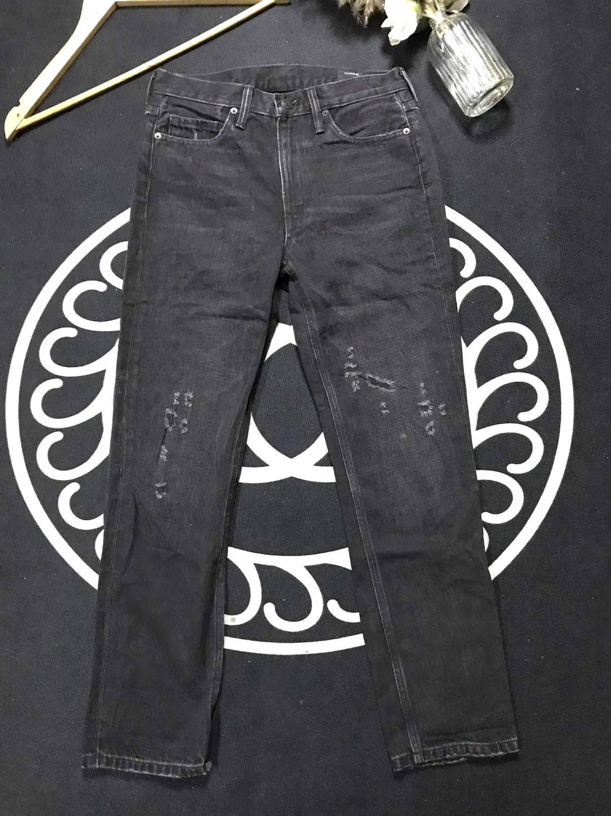 VINCE SUPER BLACK DISTRESSED DENIM MADE IN USA 🇺🇸