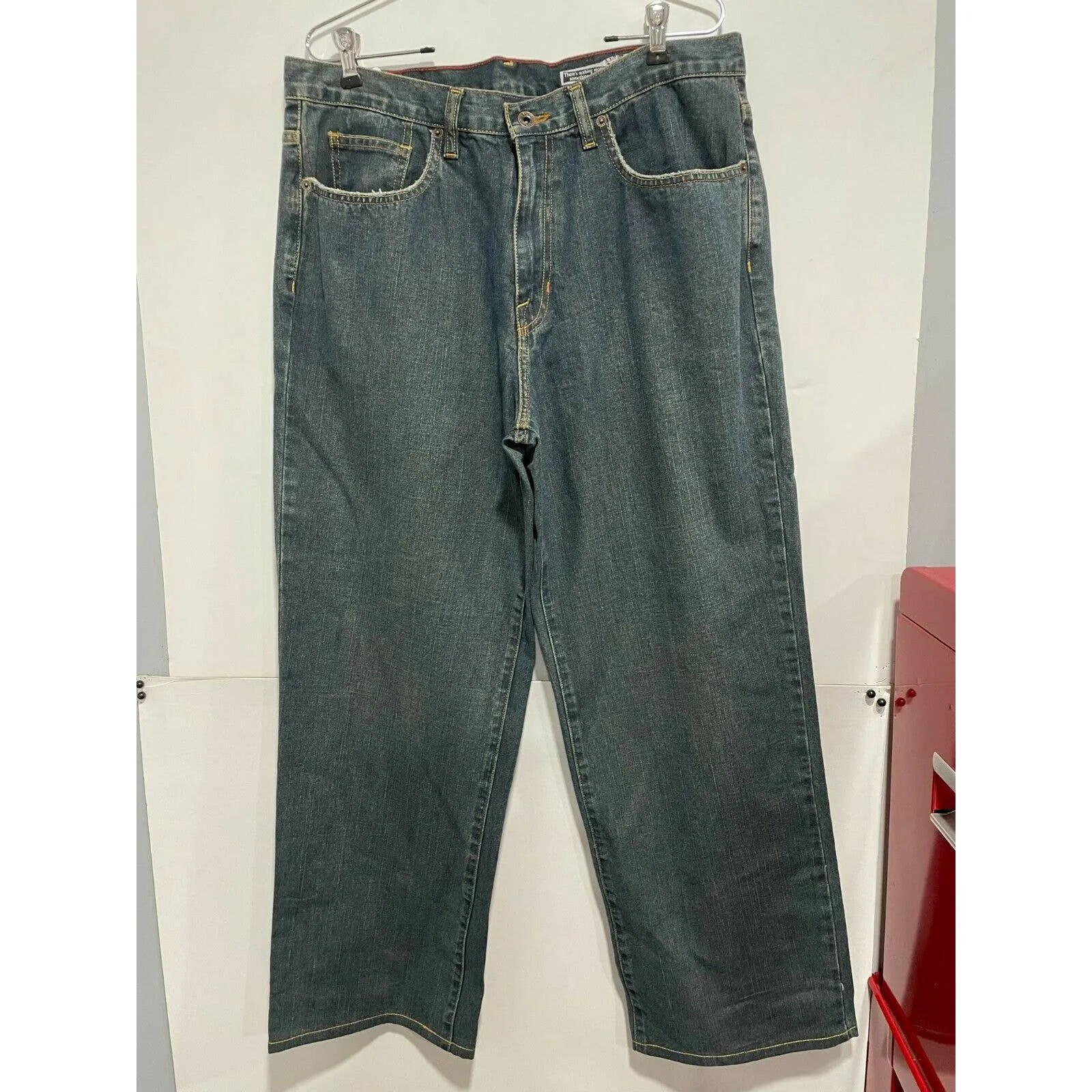 Volcom Stranger Jeans Men's Straight Leg Blue Denim Size W36