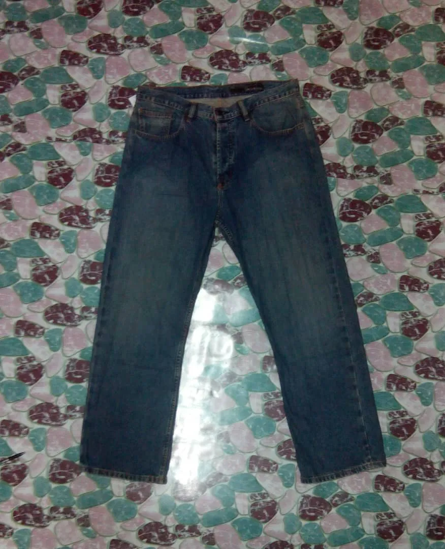 "VOLCOM JEANS"... Hurry Up!! Fast Deal!! When It's Gone it's gone!!