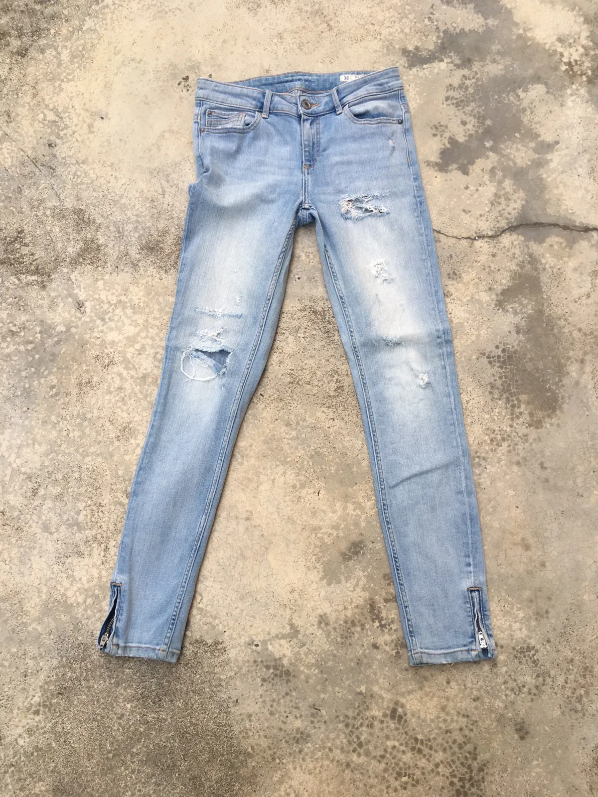 ZARA DENIM DISTRESSED SKINNY JEANS