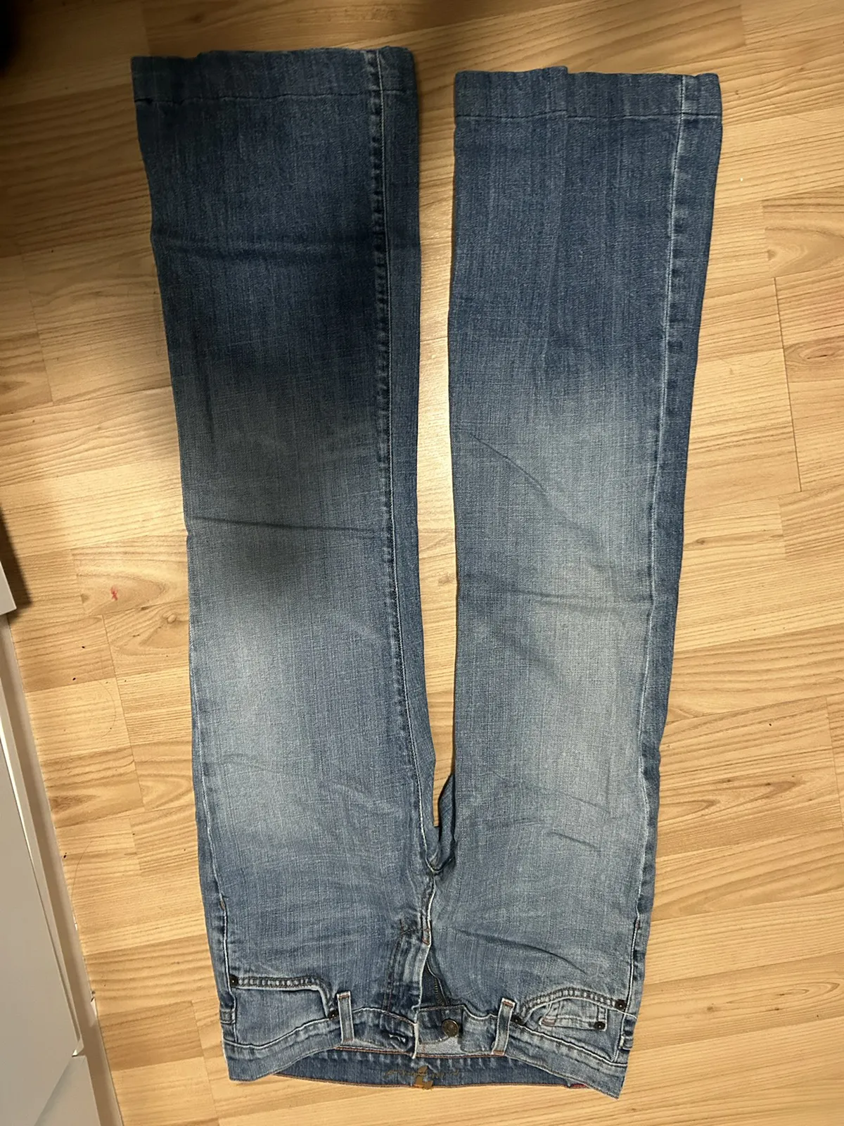 7 for all mankind bell bottom womans jeans
