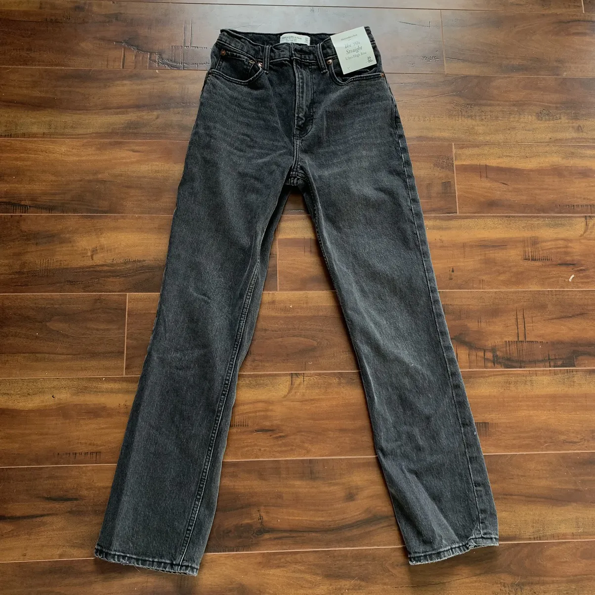 Abercrombie 90s Straight Black Jeans