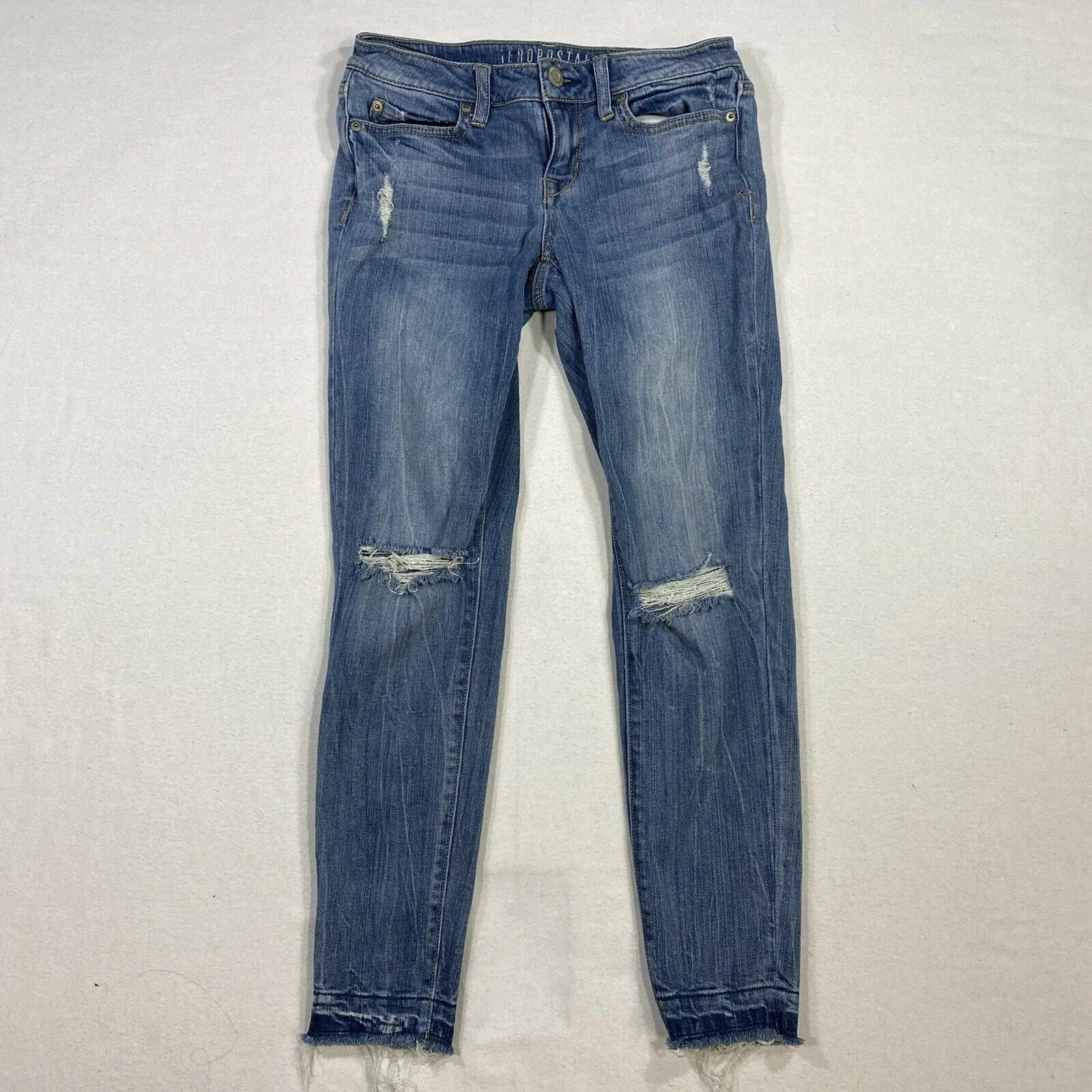 Aeropostale Women's Skinny Distressed Blue Jeans 2 Regular