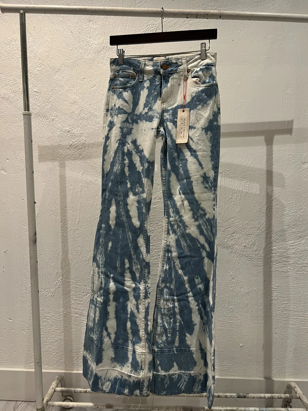 Alice and Olivia Be groovy denim