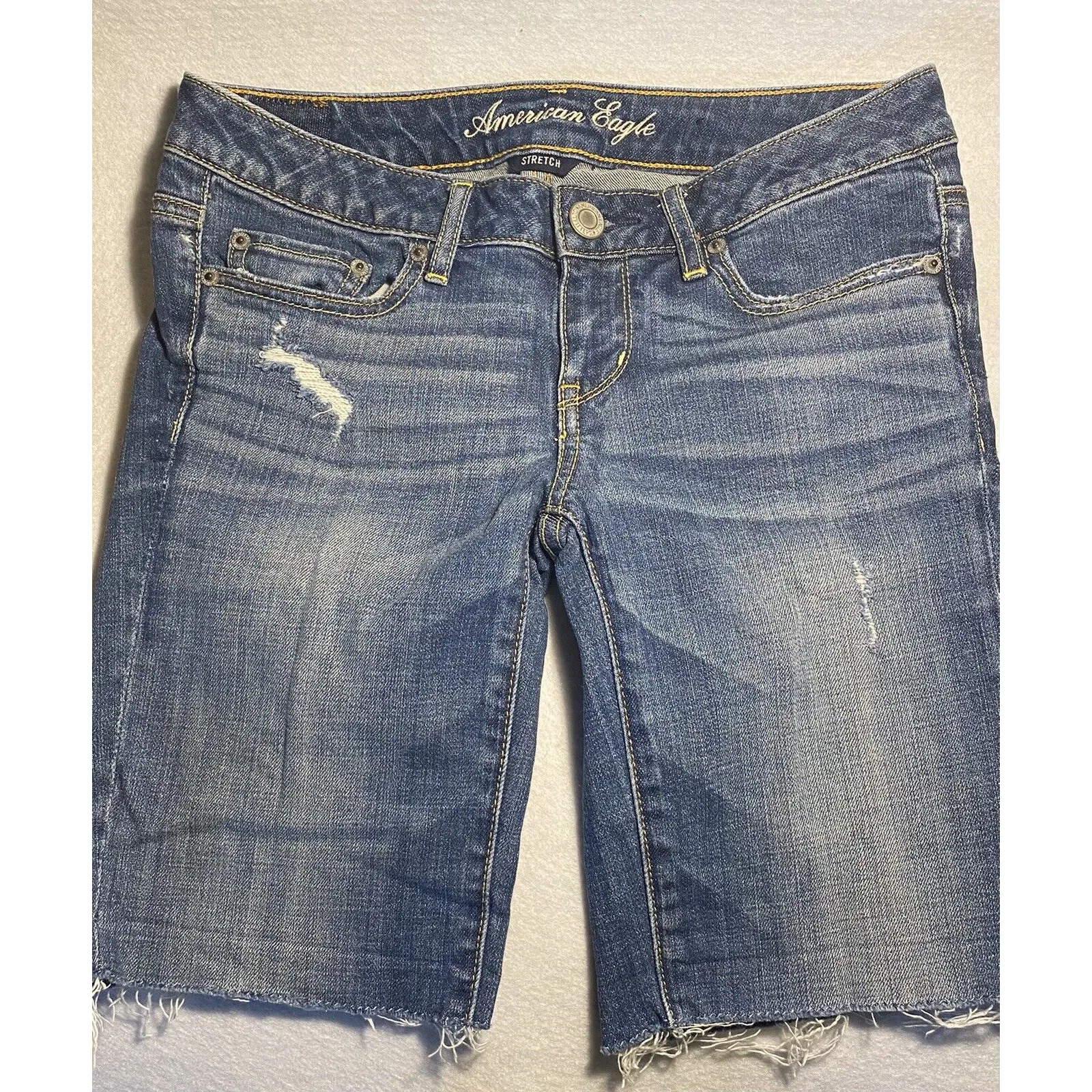 American Eagle Denim Shorts Long Cut Off Jeans Size 2 Stretch Distressed AEO