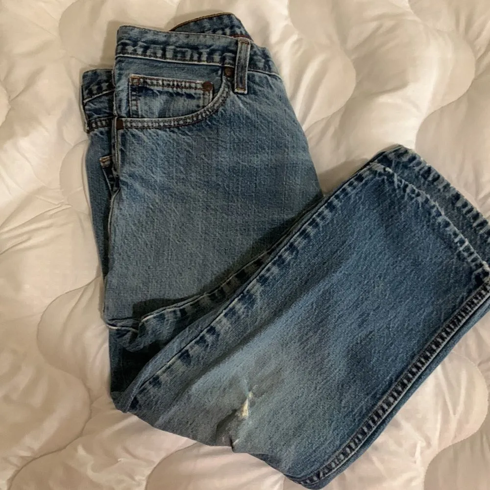 Arizona Jean Co Slim Straight Size 7. Waist 34. Inseam 21 in