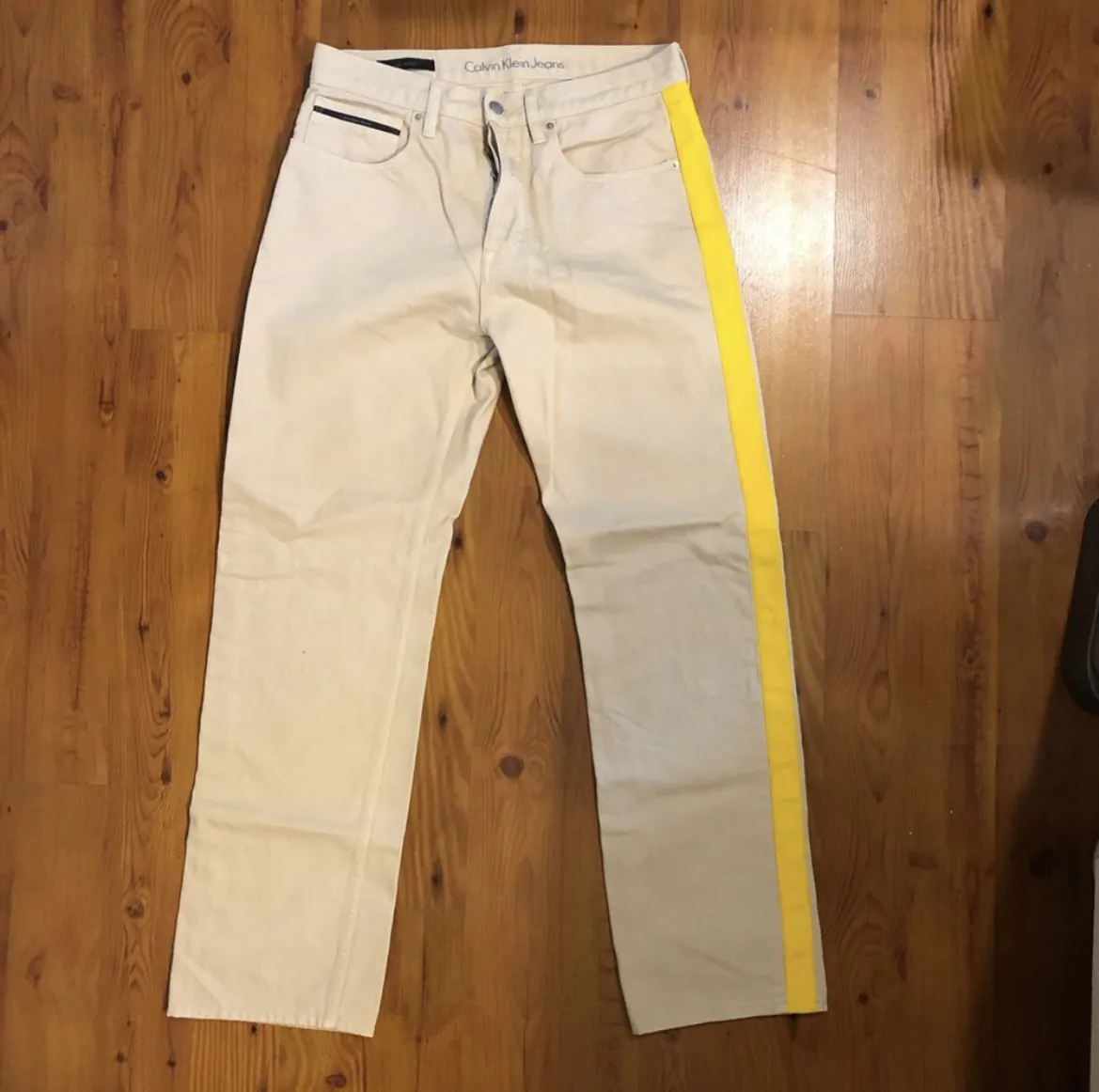 Dua Lipa’s Calvin Klein Straight Leg Jeans size 32