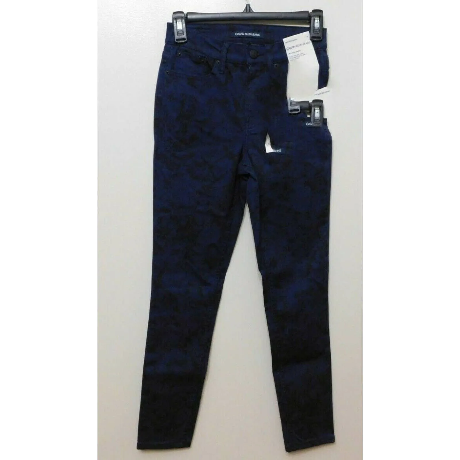 JR66 Calvin Klein Python-Print High-Rise Skinny Jean 28 x 27