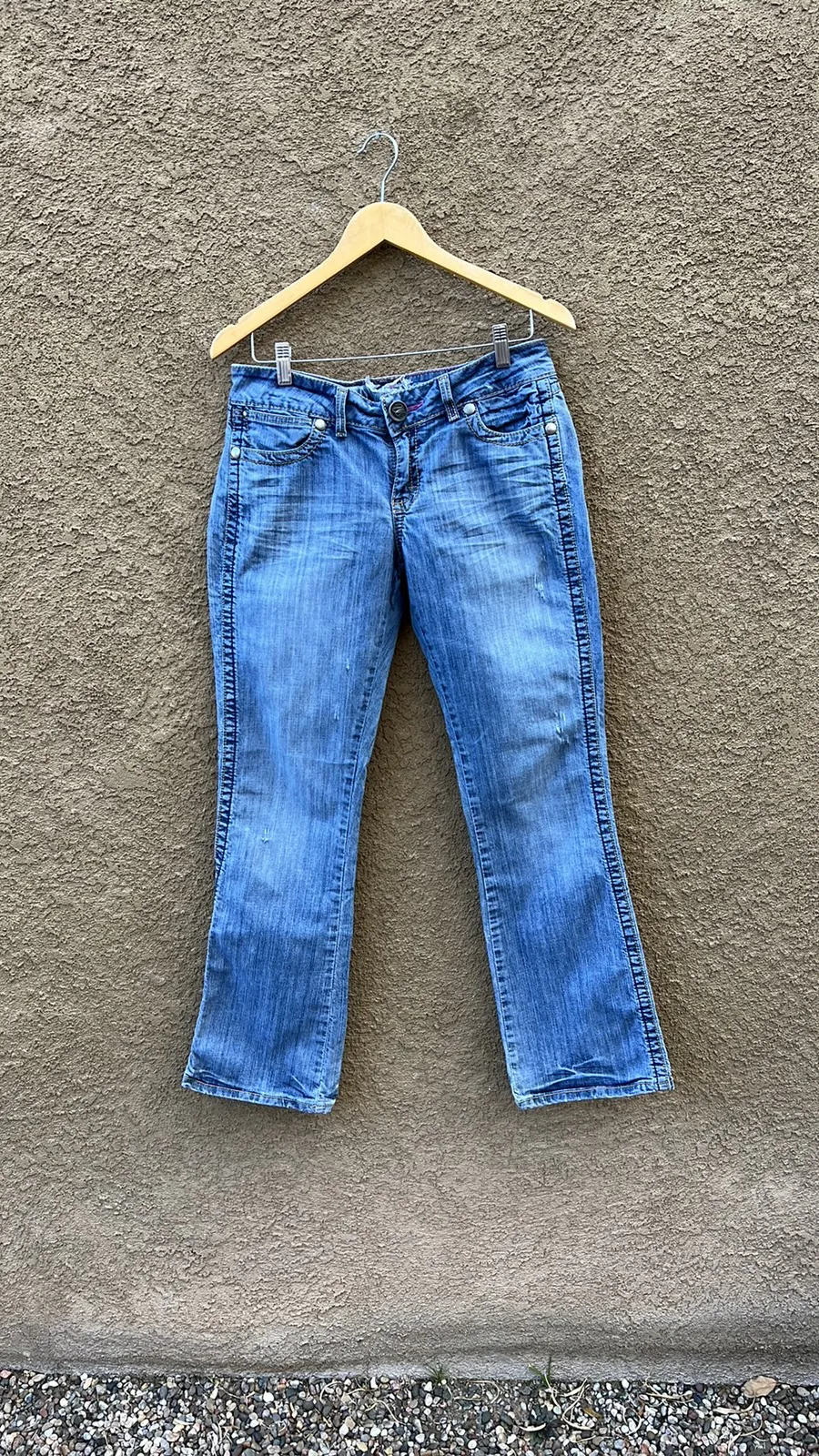 Women’s Premium Patch Bootcut Wrangler jeans size 7x8/32