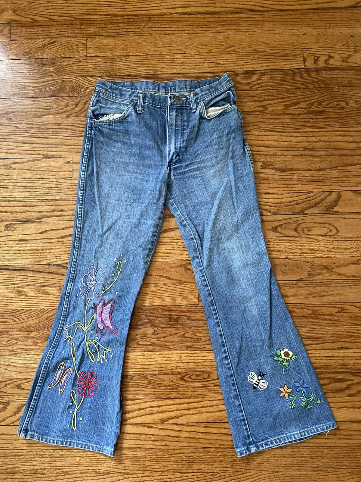 Vintage Wrangler Embroidered Bell Bottoms