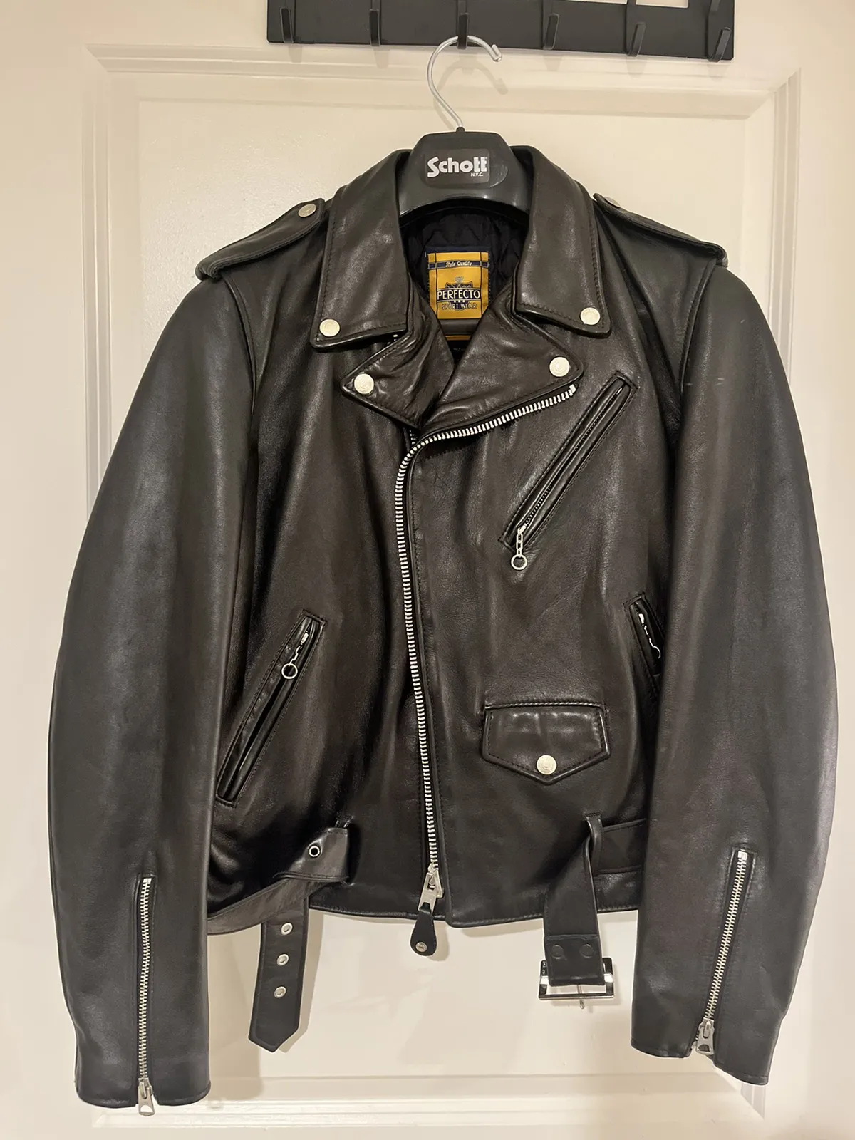 Women’s Schott Leather Jacket - Worn Once