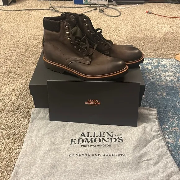 Allen Edmonds (Higgins Mill Barbour Boot 🥾)
          
      NWT