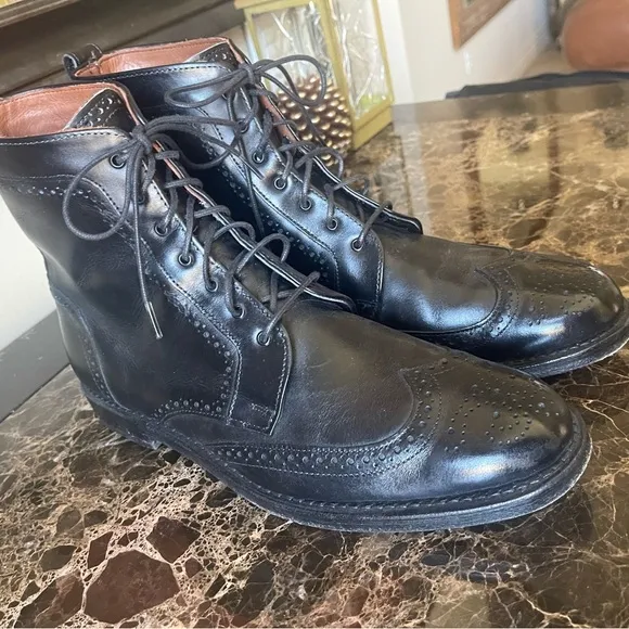 MEN'S Handsome 10 1/2 size Dress Shoe Allen Edmund