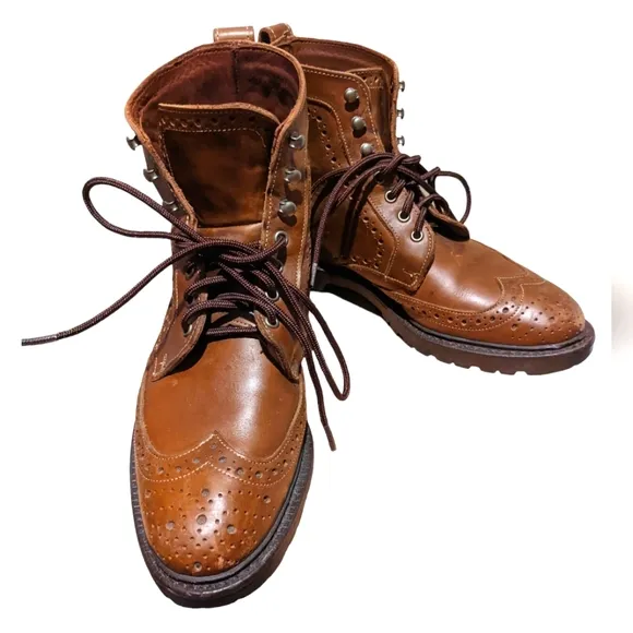 Allen Edmonds Long Branch men's high top brown boots in size 8, leather wingtips