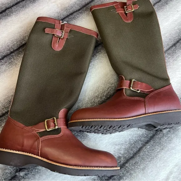 Chippewa 17” Vipercloth Snake Bite Resistant Oro Russet Leather Boots
          
      NWT