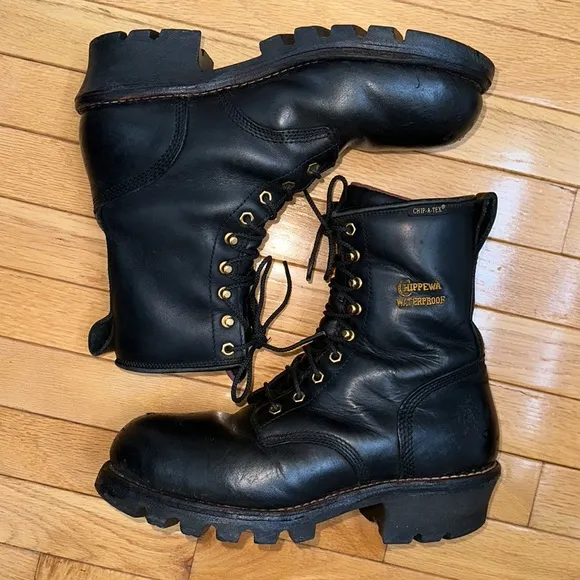 CHIPPEWA 10” black leather waterproof steel toe logger boots