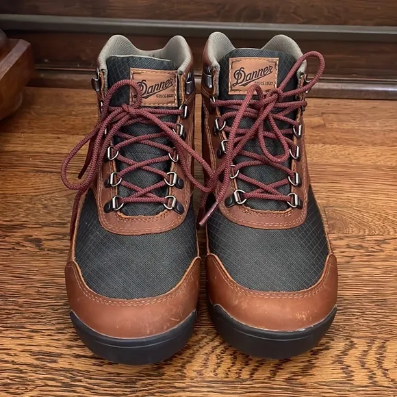 DANNER Boots {9} Jag Barley Brown Hiking