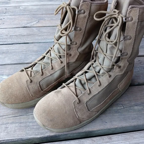 Danner Tachyon 8” Tactical Military Boots Coyote Brown 50136 Mens sz 16D. 210pem