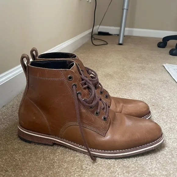 Helm Boots