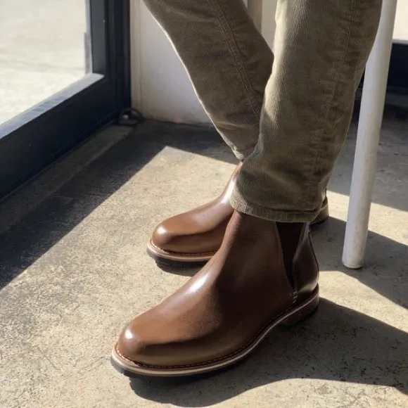 Helm Hold Leather Chelsea Boot