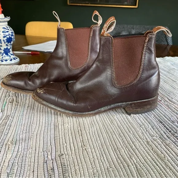 R.M.Williams mens comfort turnout Chelsea  brown boots size 6.5 G us 7.5
