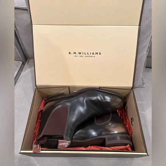 MENS 11.5 R.M. WILLIAMS BOOTS
          
      NWT