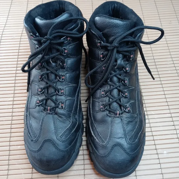 Red Wing Worx 5501 steel toe hiking safety boot. Black leather. Men's sz 14WOR
