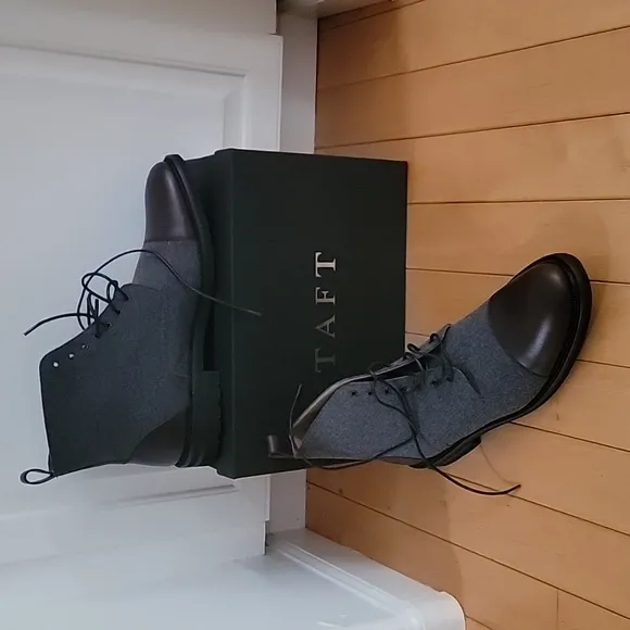 Mens TAFT Boots,  size 14 US
          
      NWT
