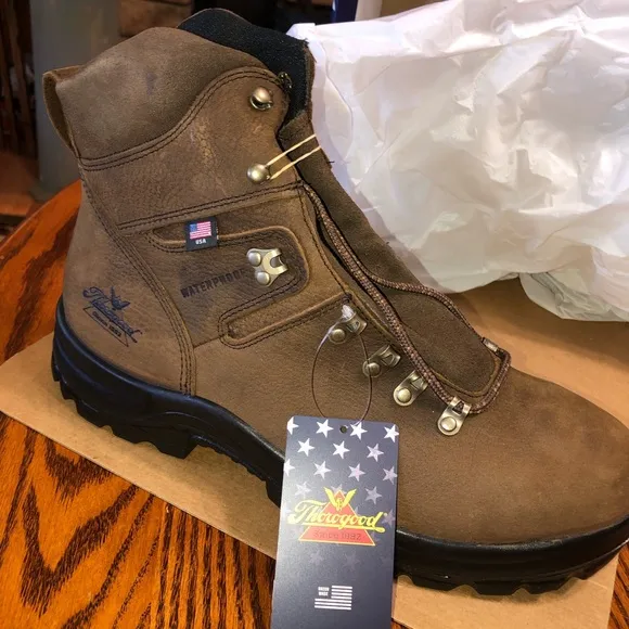 THOROGOOD SIZE 11 1/2 BNIB STEEL TOE LACE UP WATERPROOF BOOT. MADE IN THE U.S.A
          
      NWT