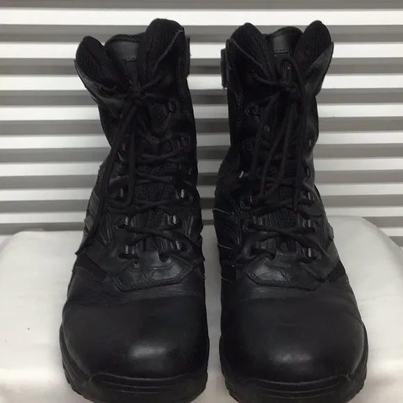 Thorogood unisex black leather boots EUC