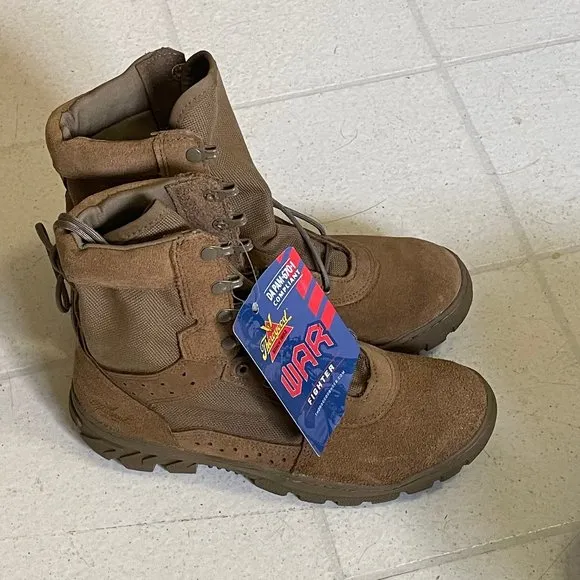 Thorogood War Fighter Boots Men's 10 M
          
      NWT
