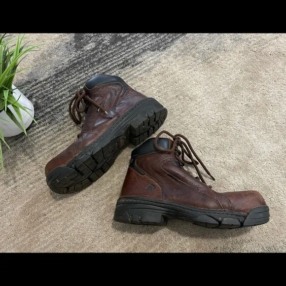 Wolverine Men’s Heavy Duty Strong Brown Boots