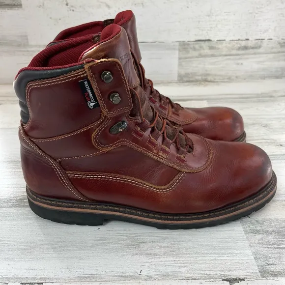Wolverine Men’s Work/ Outdoor Boots Waterproof Leather Upper Size 11.5