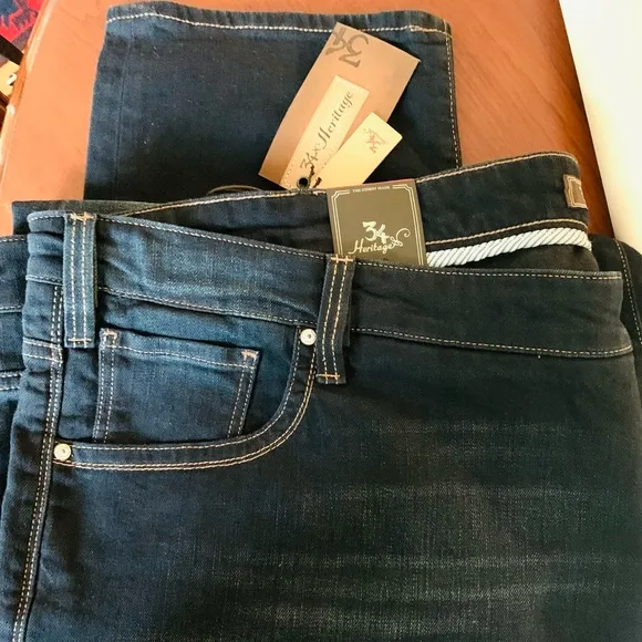 Men’s extra plus size jeans midrise straight leg navy blue US waist 52 length 34
          
      NWT