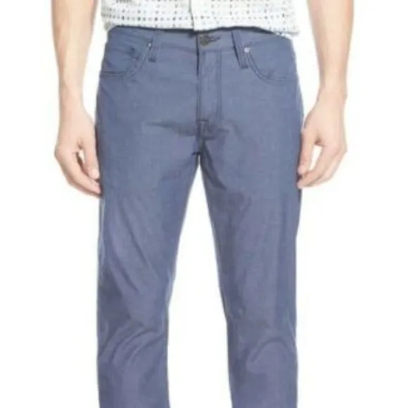 NWT Men's Indigo 34 Heritage Courage Straight Jeans. Size: 29/34
          
      NWT