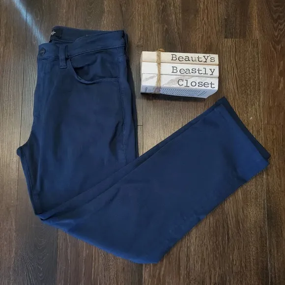 34 Heritage Blue Men's Courage Mid-Rise Straight Denim Pant Jeans 33 NWT Hemmed
          
      NWT