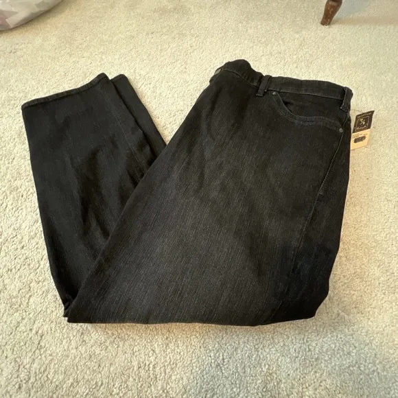 34 Heritage Dark Wash Jeans Men’s Size 48/34 - NWT
          
      NWT