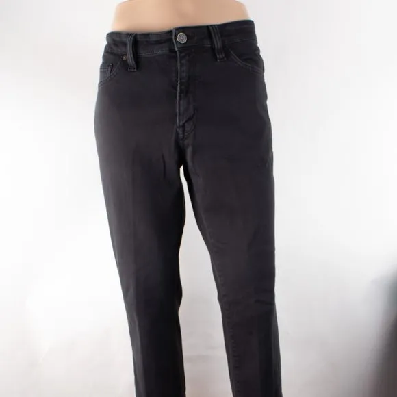 34 Heritage Charisma Comfort-Rise Classic 35 (32 X 31) Men's Jeans Black Denim