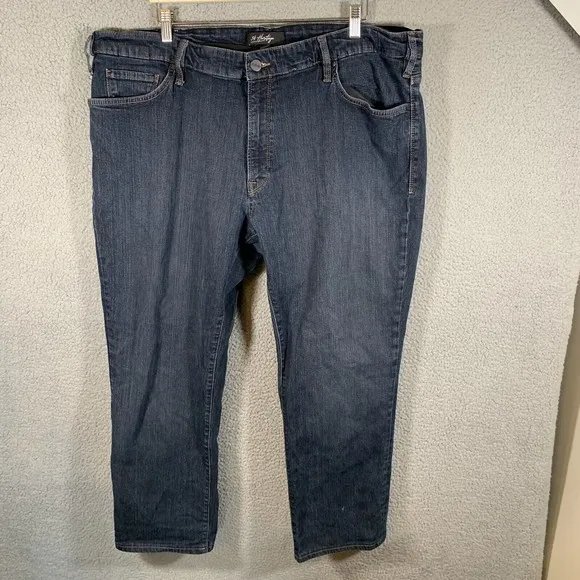 34 Heritage Jeans Men's 44x29 Blue Charisma Classic Comfort Rise Straight Leg