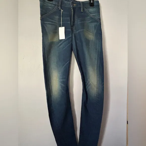 6397 jeans
          
      NWT